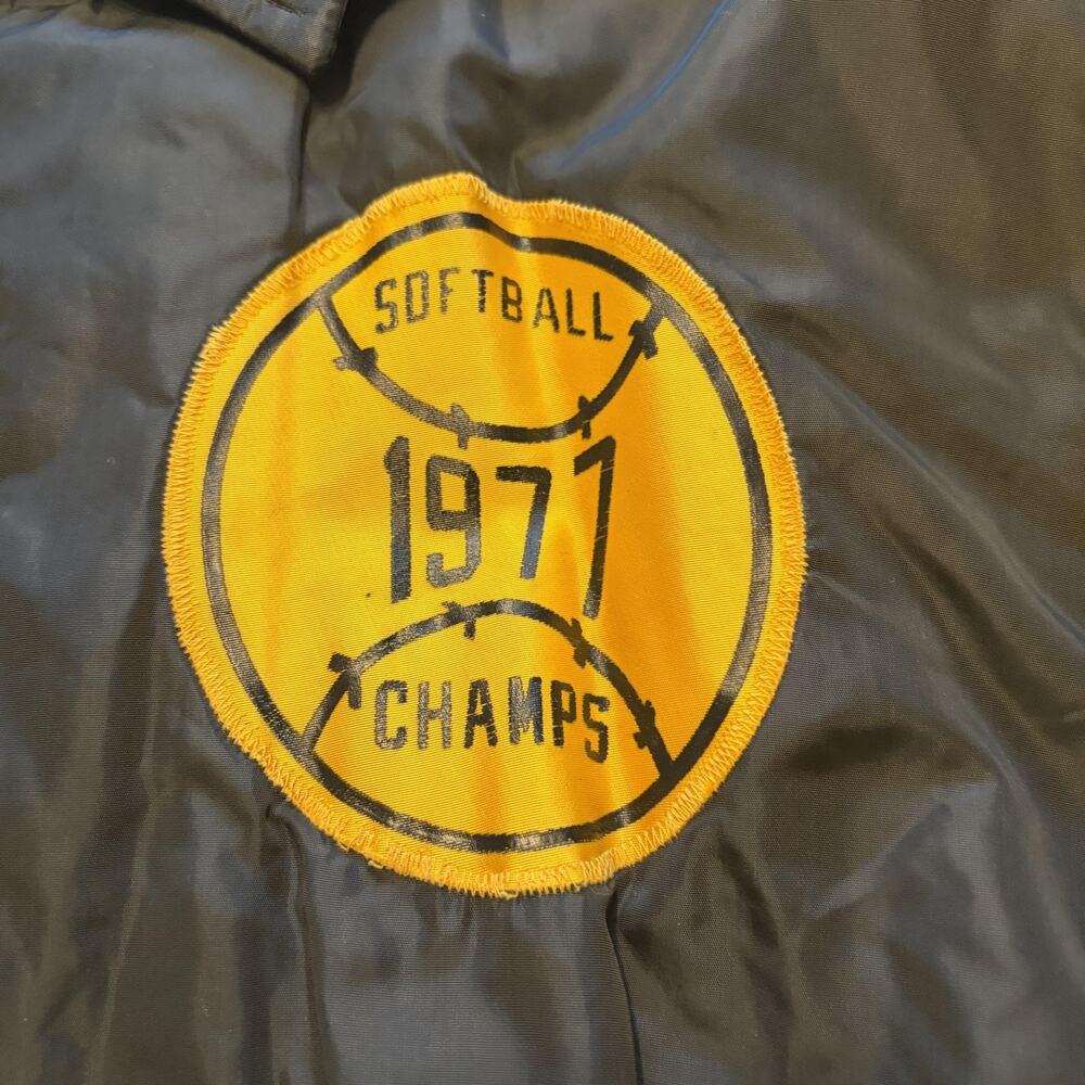 Vintage Maple Jacket Mens Medium Black Yellow Softball 1977 Champs Windbreaker - Picture 4 of 13